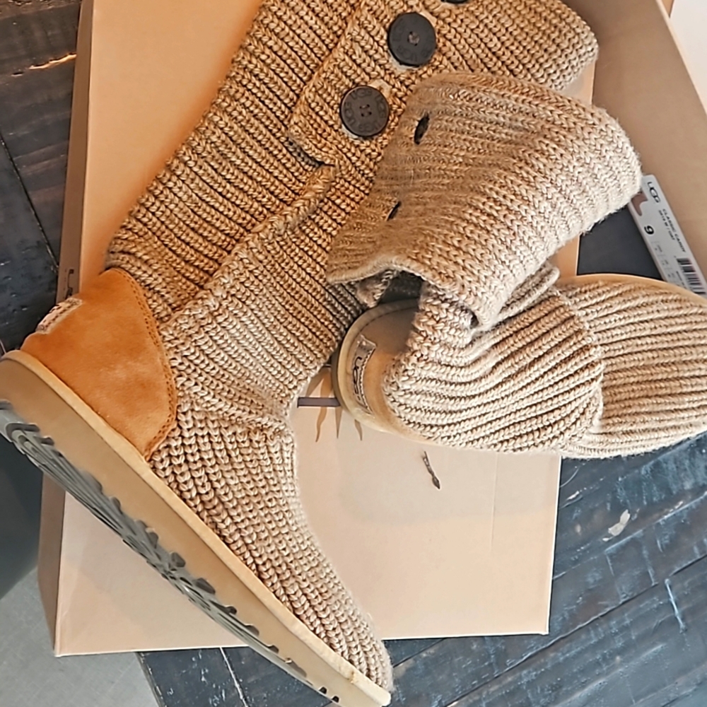 Knit Uggs